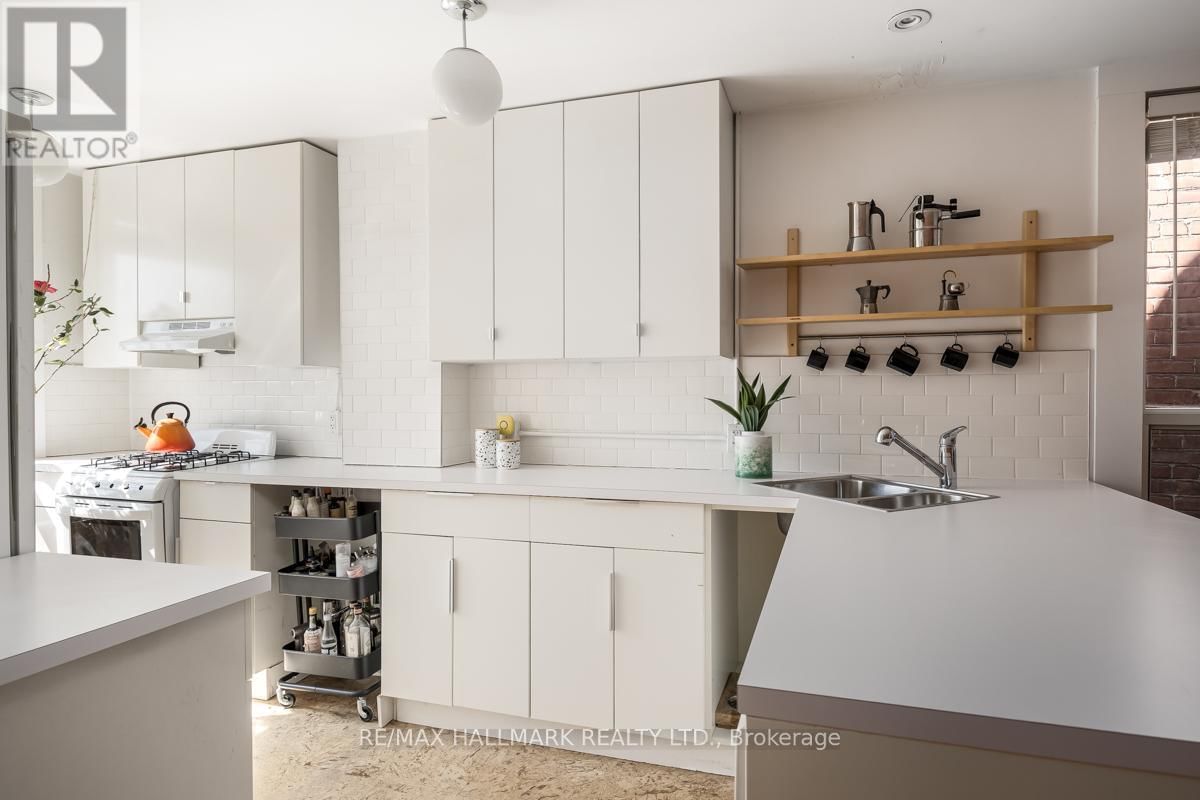 223 WALLACE AVENUE Image 22
