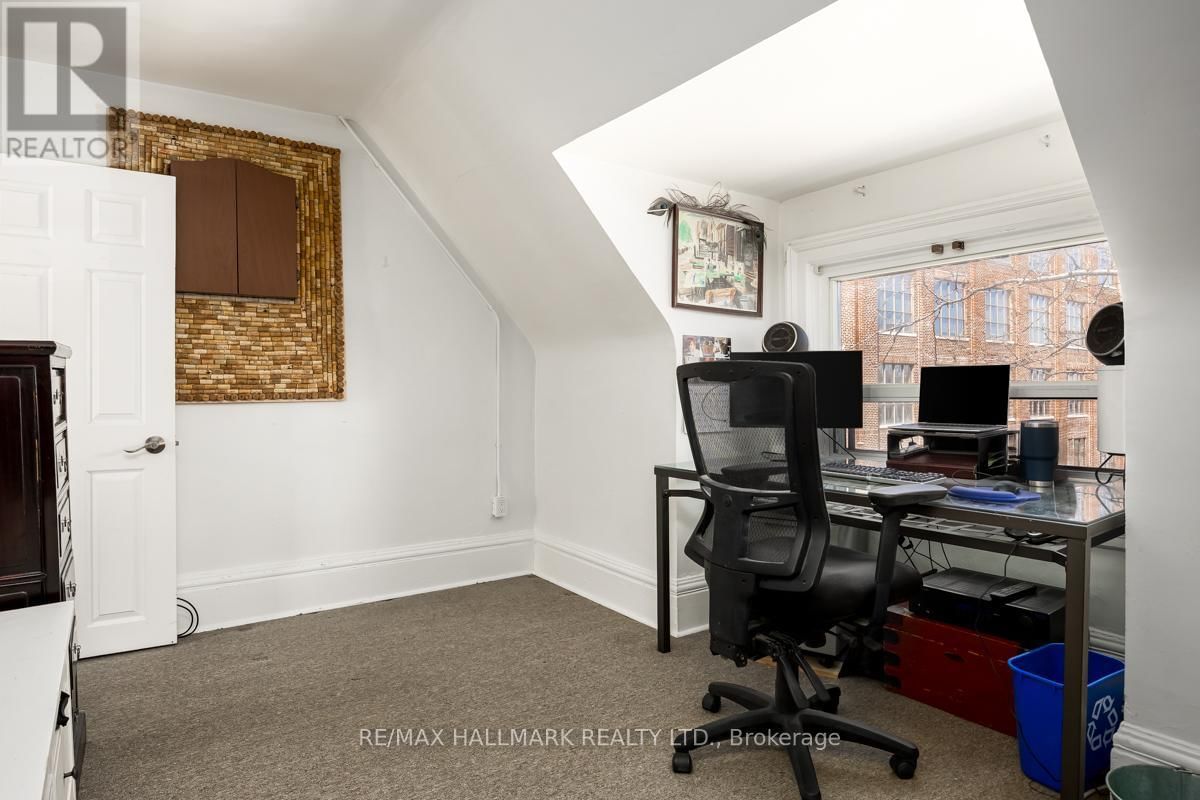 223 WALLACE AVENUE Image 26