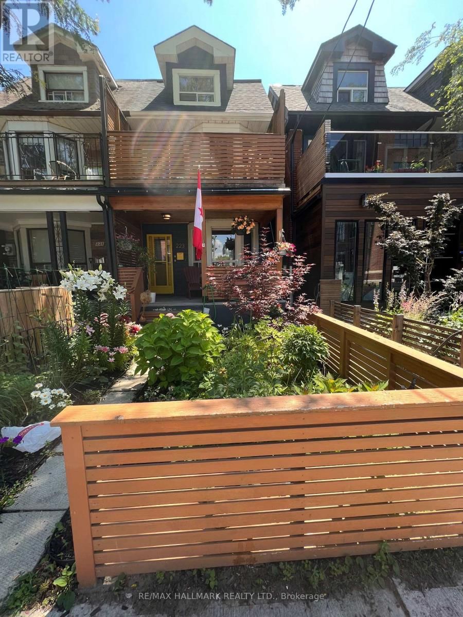 223 WALLACE AVENUE Image 31
