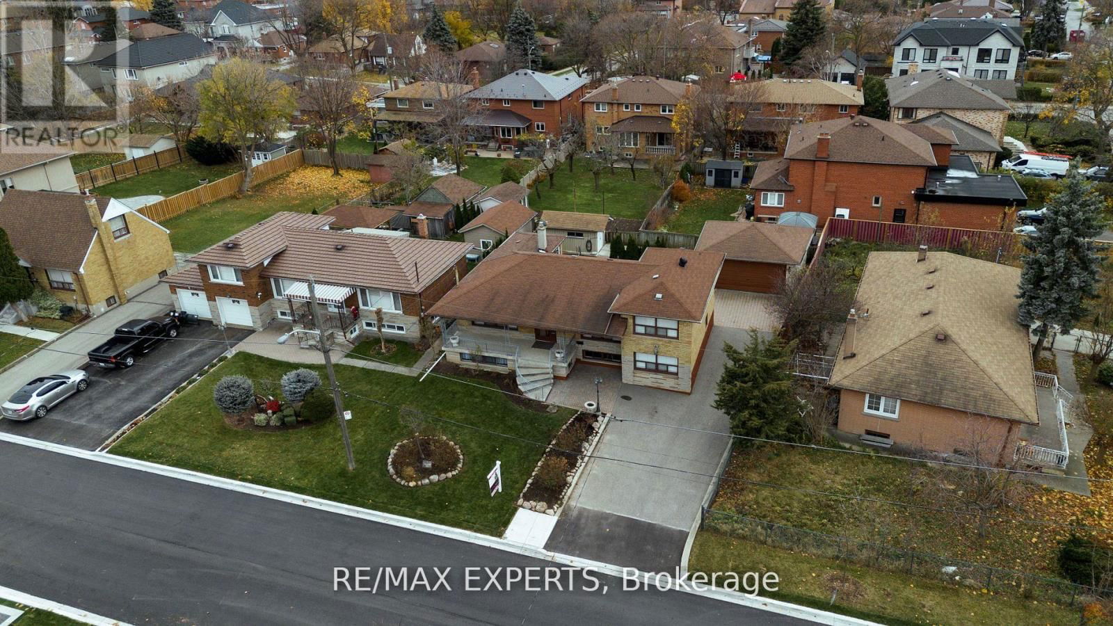 1 CRESTON ROAD Image 1