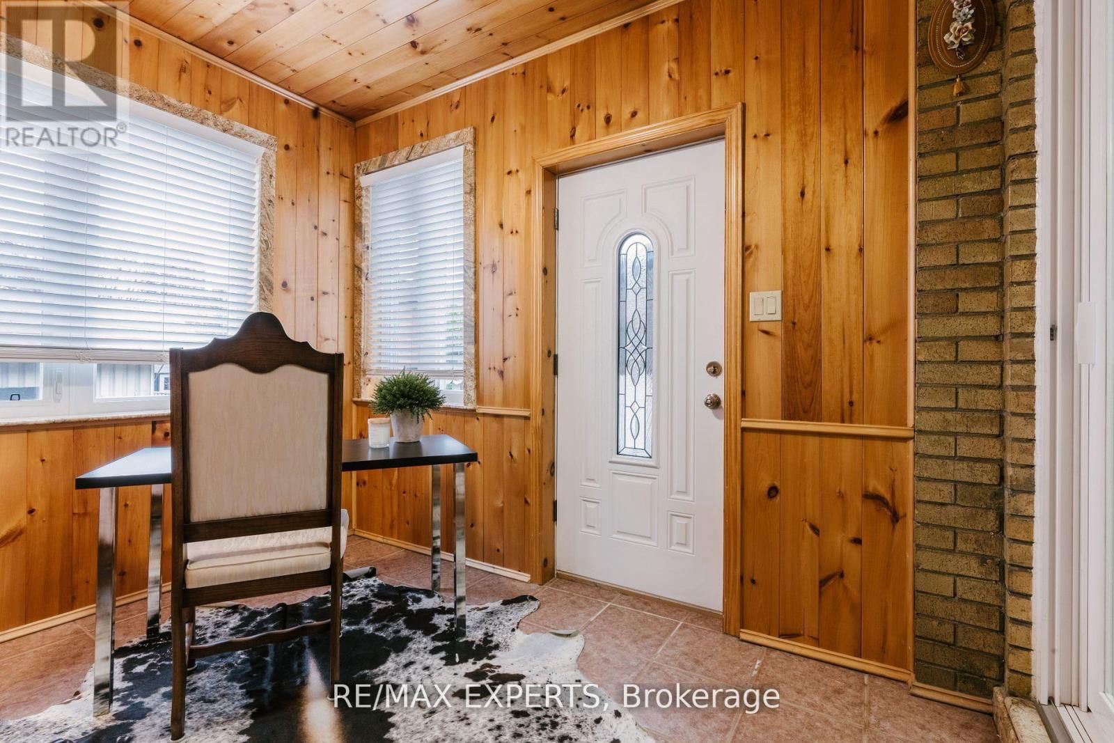 1 CRESTON ROAD Image 16