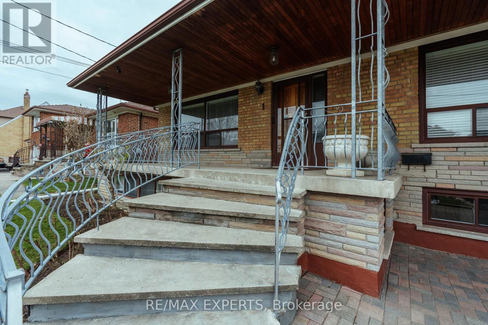 1 CRESTON ROAD Image 3