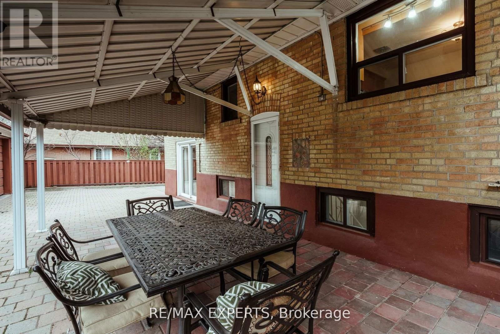 1 CRESTON ROAD Image 42