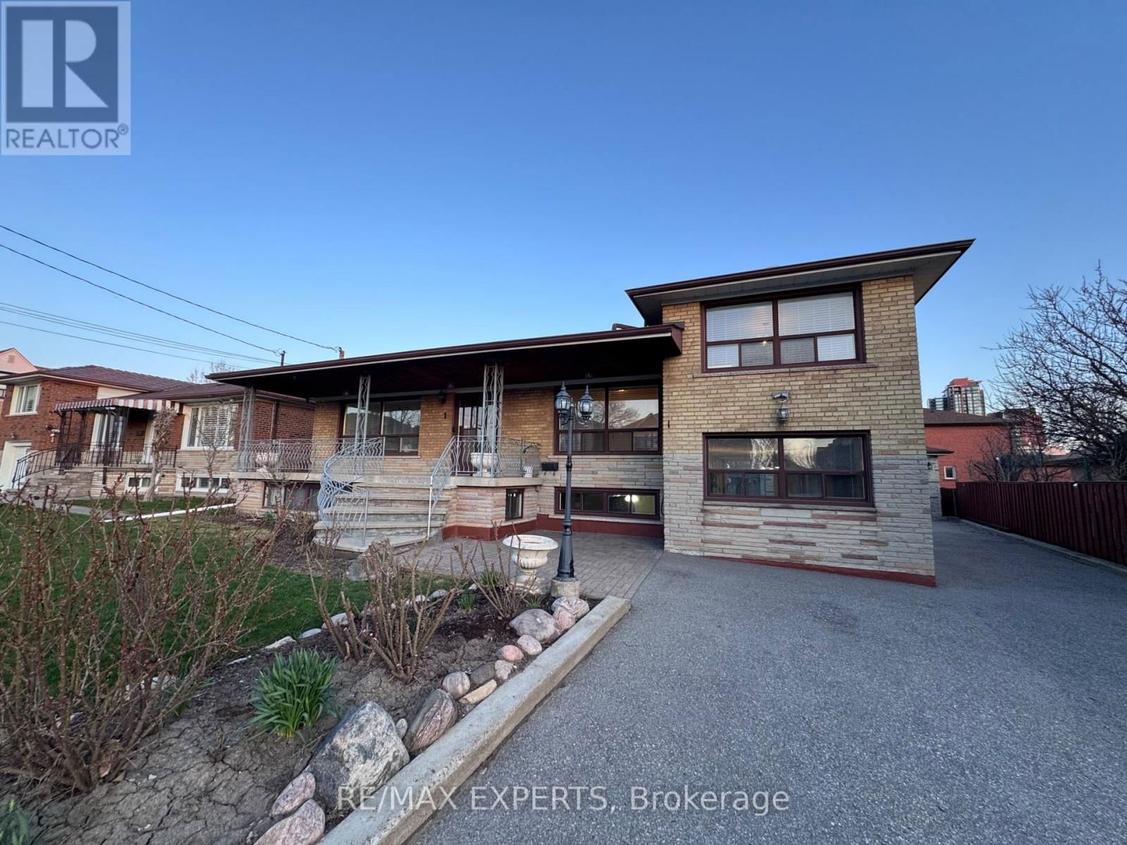1 CRESTON ROAD Image 48