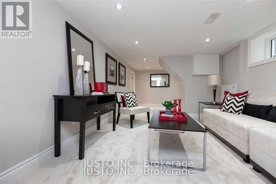 182 SOUTH KINGSWAY Image 11