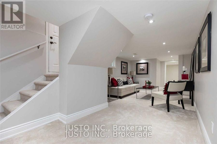 182 SOUTH KINGSWAY Image 13
