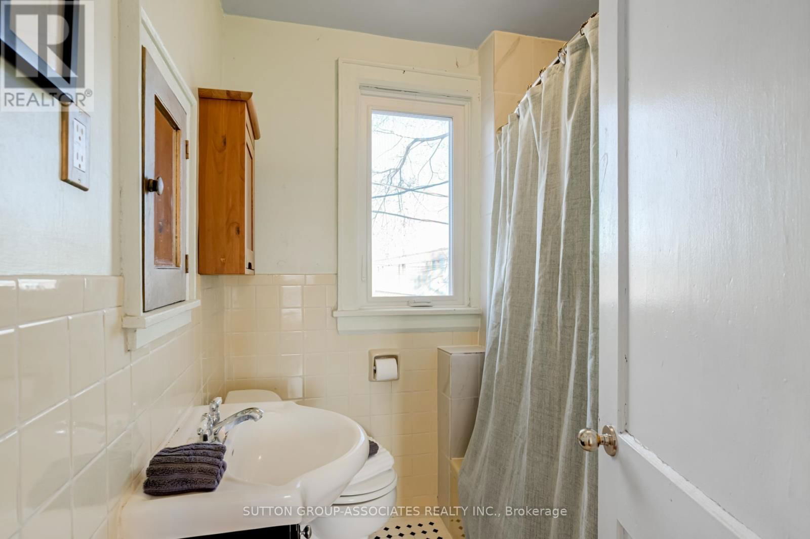 38 PRIMROSE AVENUE Image 36