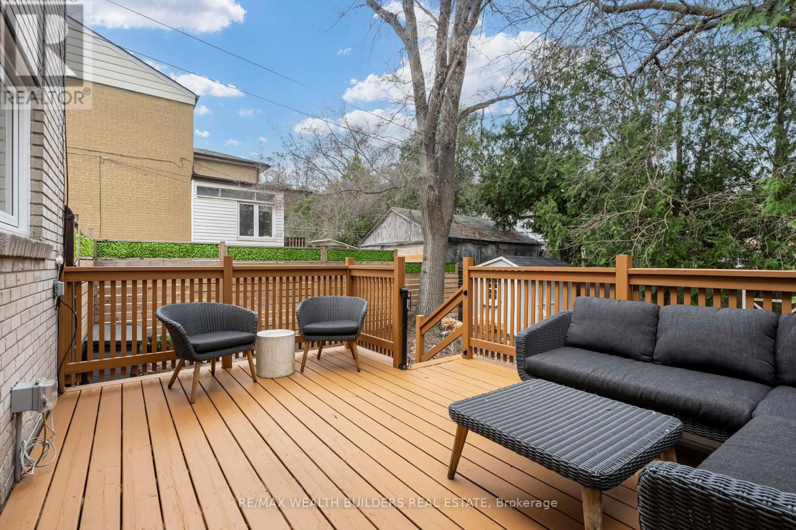 23 VAN STASSEN BOULEVARD Image 39