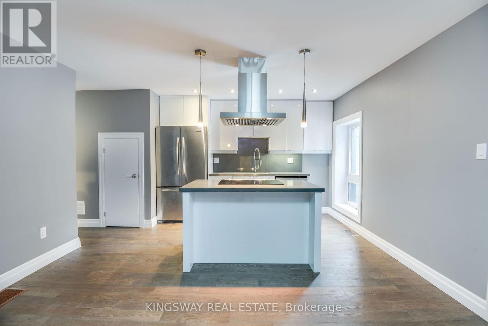 2 - 21 SPRINGHURST AVENUE Image 12