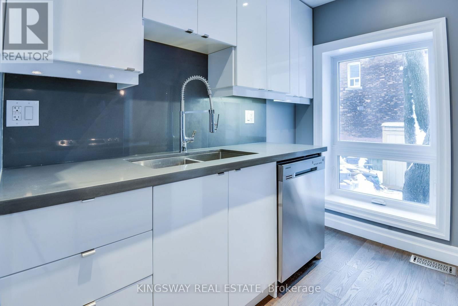2 - 21 SPRINGHURST AVENUE Image 15