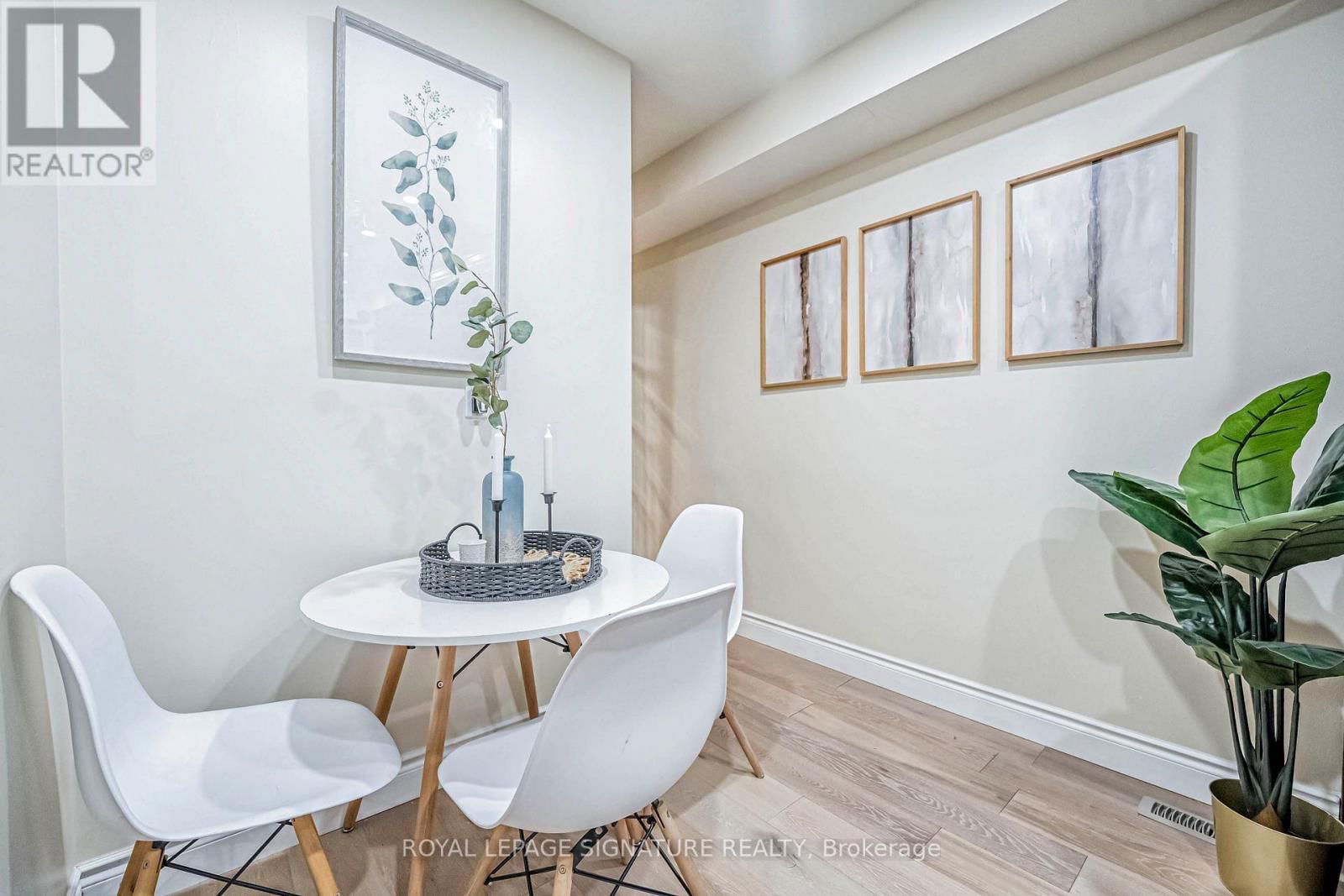 554 GALAXY COURT Image 18