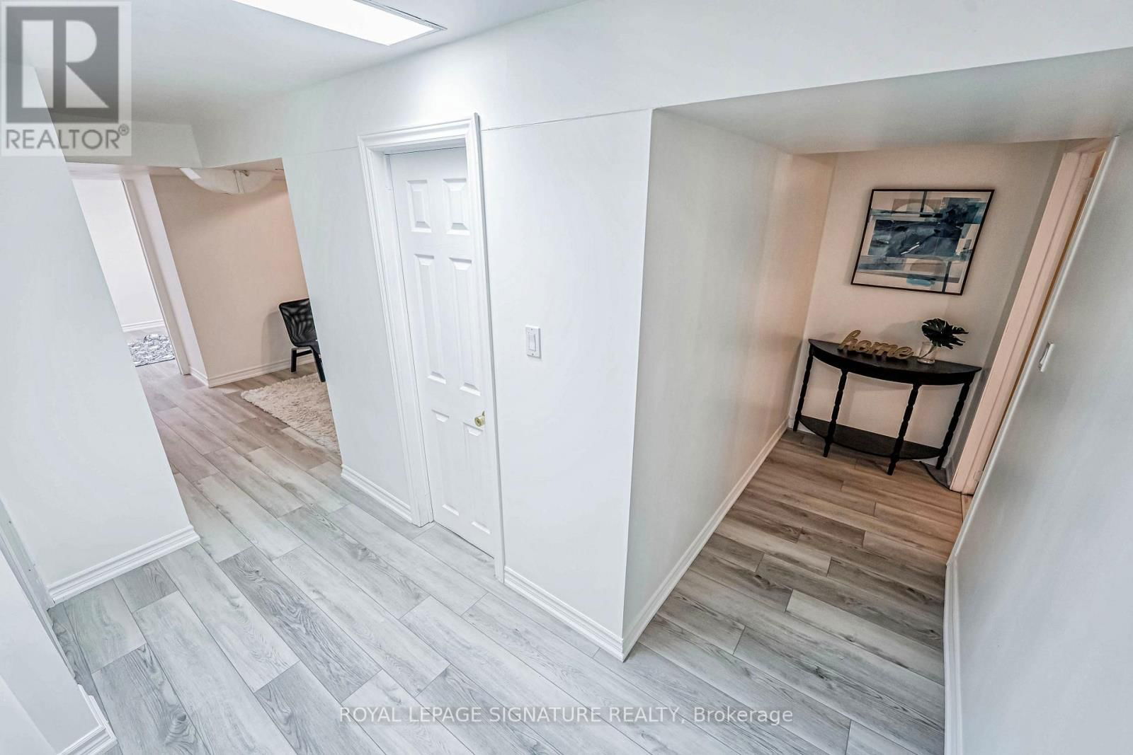 554 GALAXY COURT Image 33