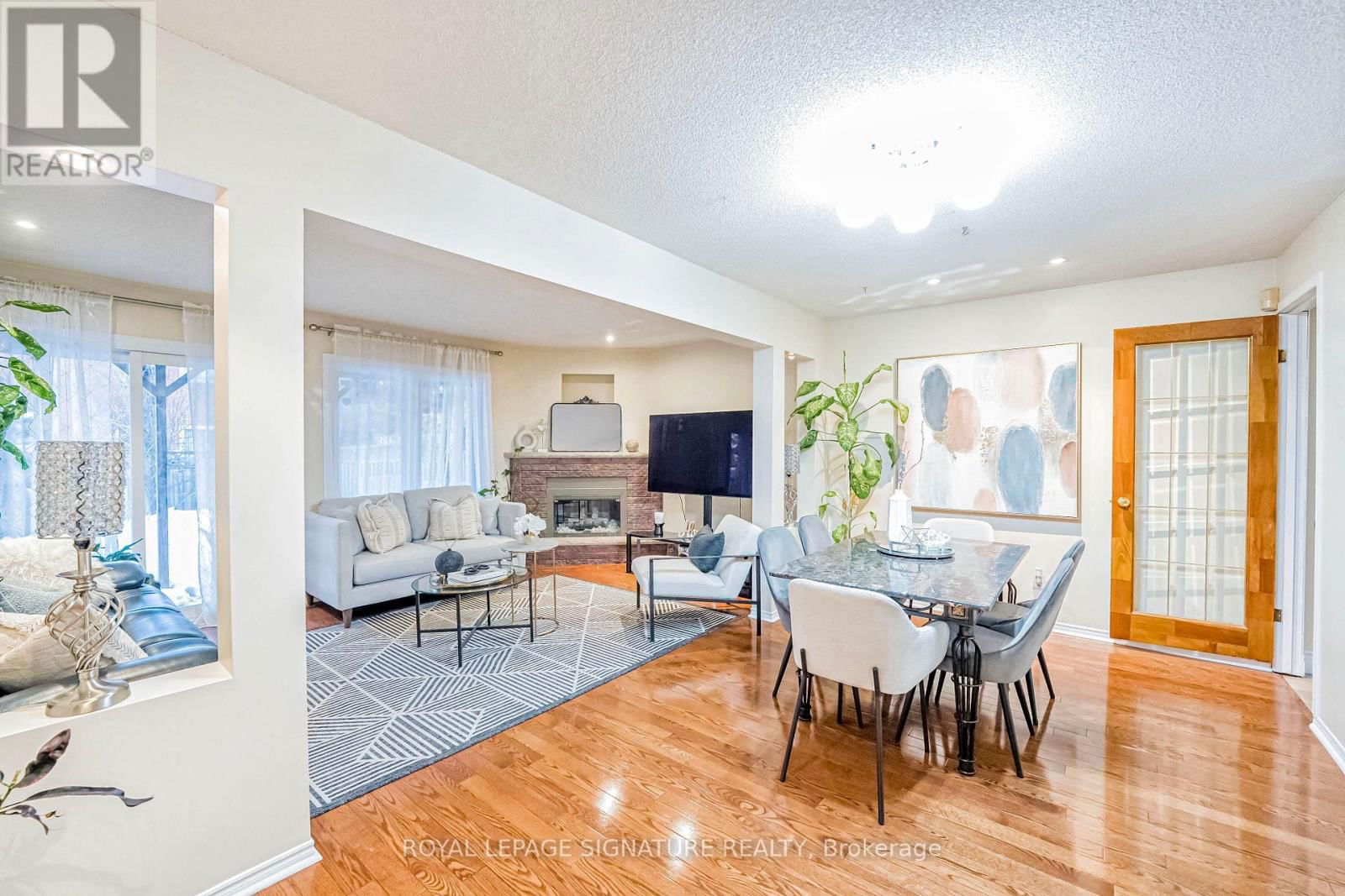 554 GALAXY COURT Image 6