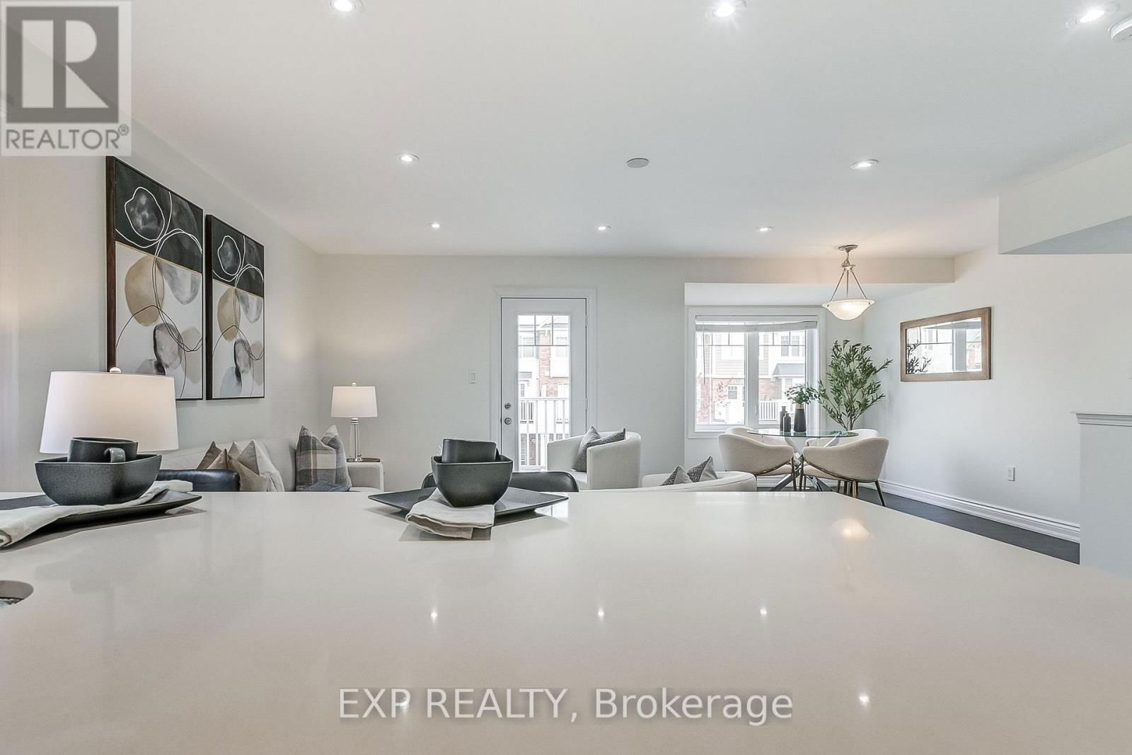 979 NADALIN HEIGHTS Image 20