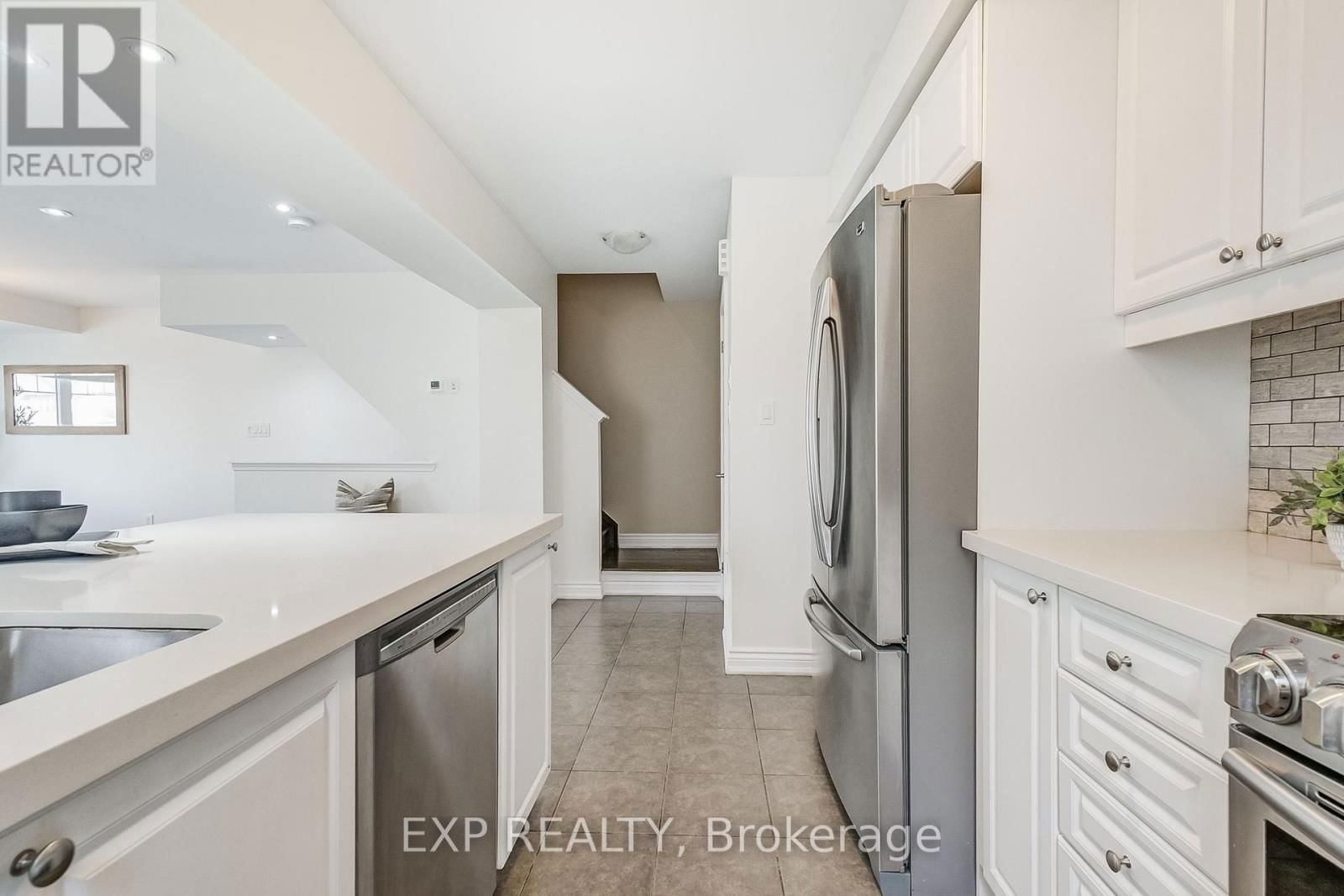 979 NADALIN HEIGHTS Image 21