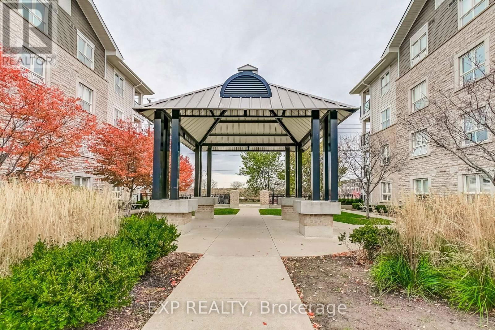 979 NADALIN HEIGHTS Image 36