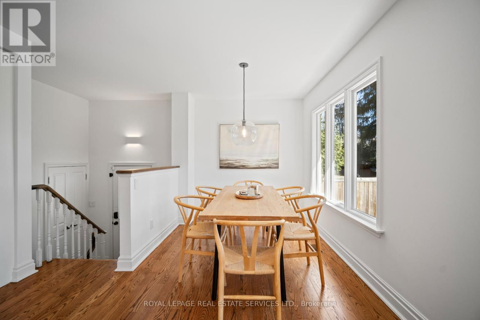 39 SOUTH KINGSLEA DRIVE Image 19