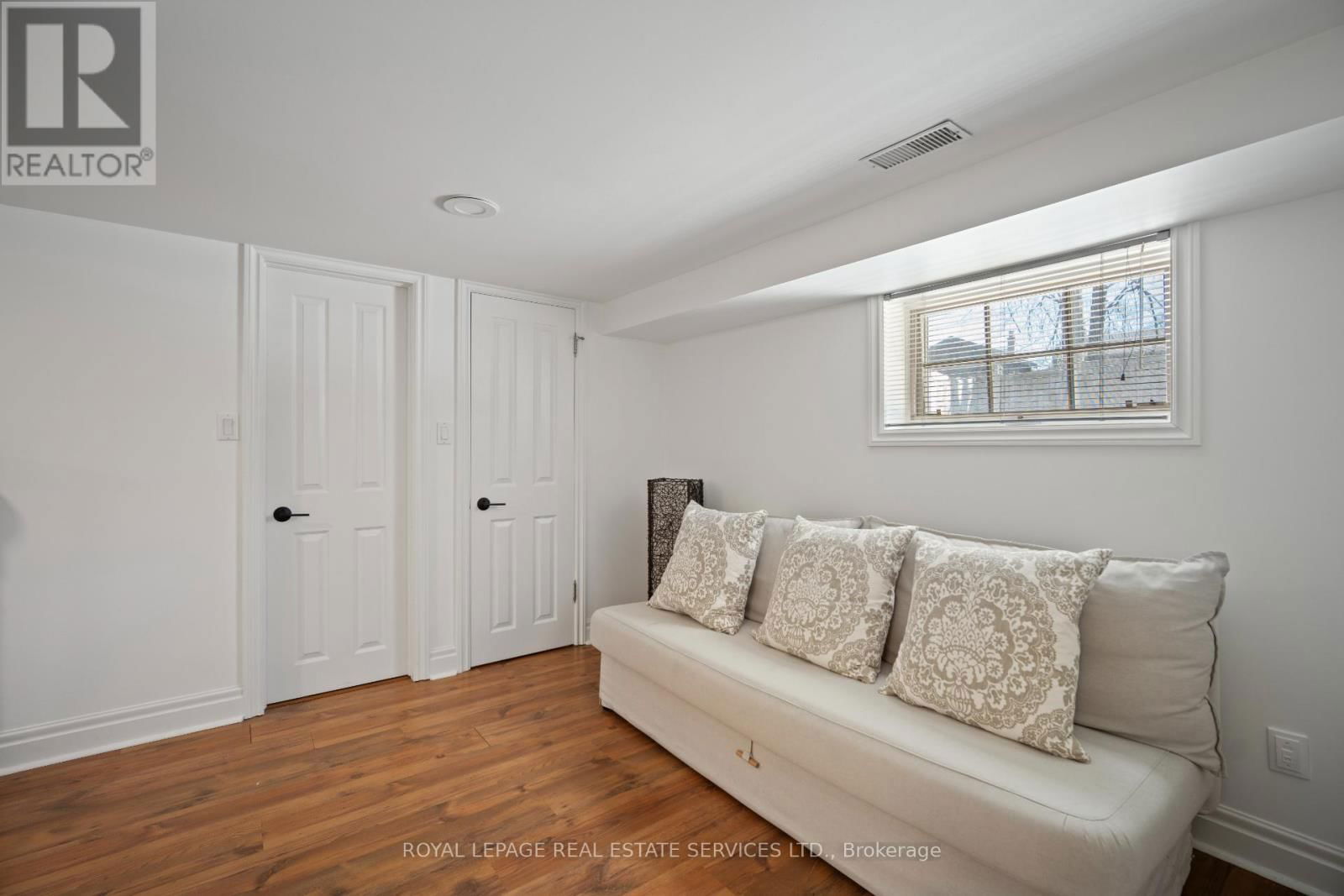 39 SOUTH KINGSLEA DRIVE Image 37