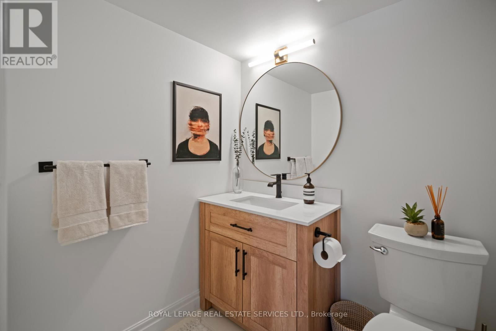39 SOUTH KINGSLEA DRIVE Image 39