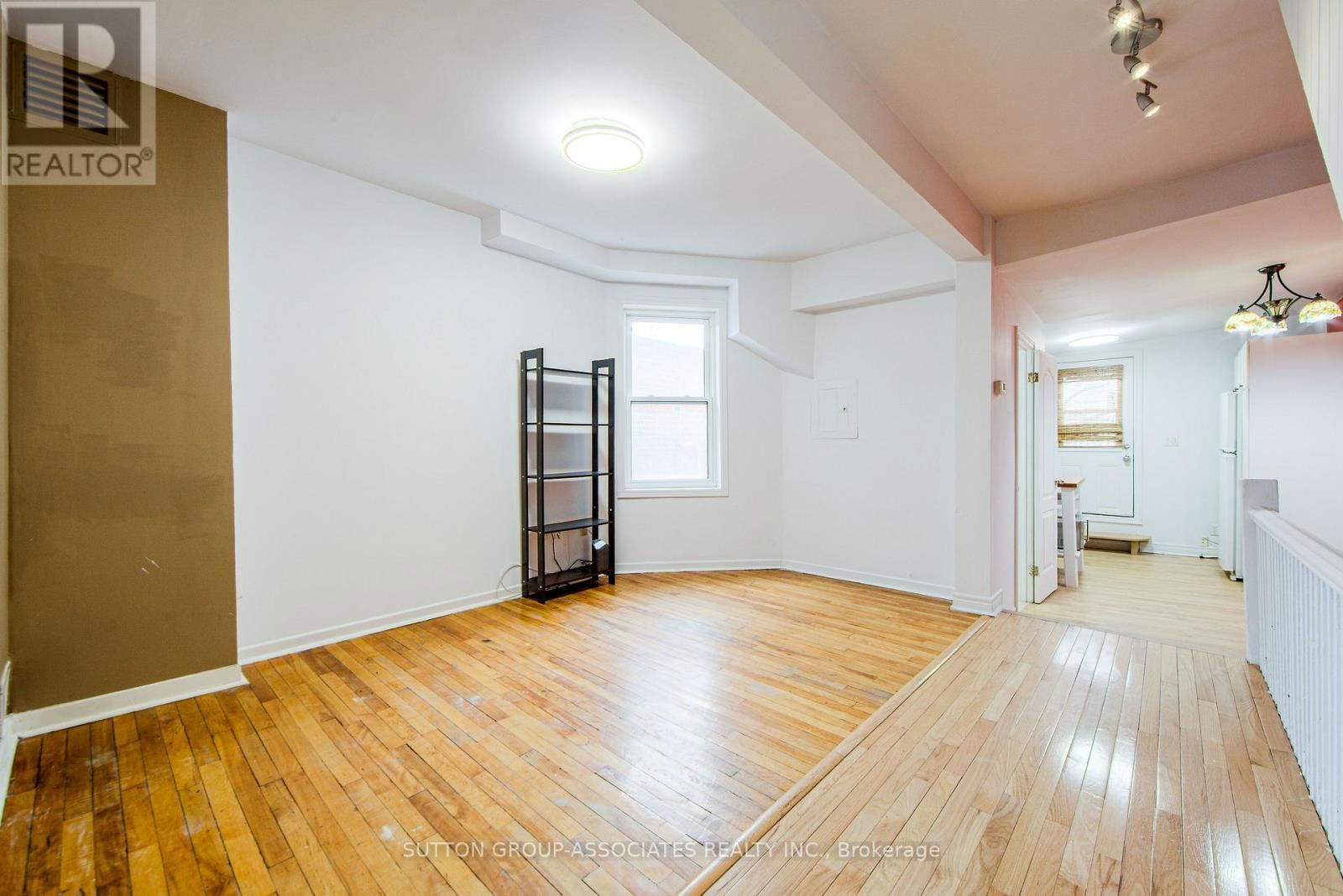 50 LAPPIN AVENUE Image 10