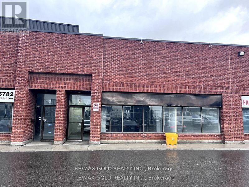 11 - 2074 STEELES AVENUE EAST Image 1