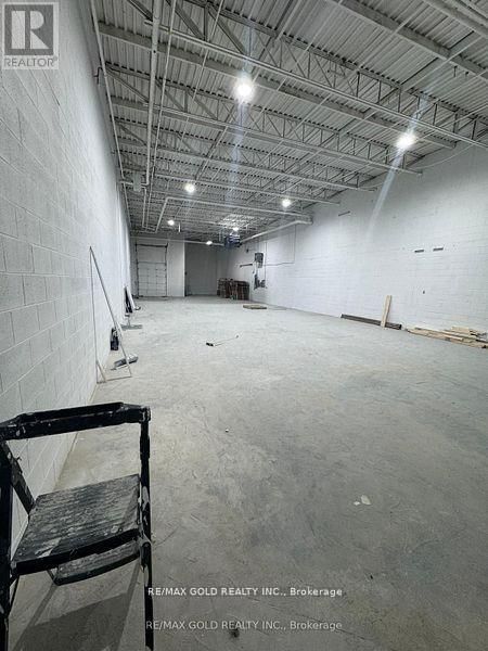 11 - 2074 STEELES AVENUE EAST Image 4