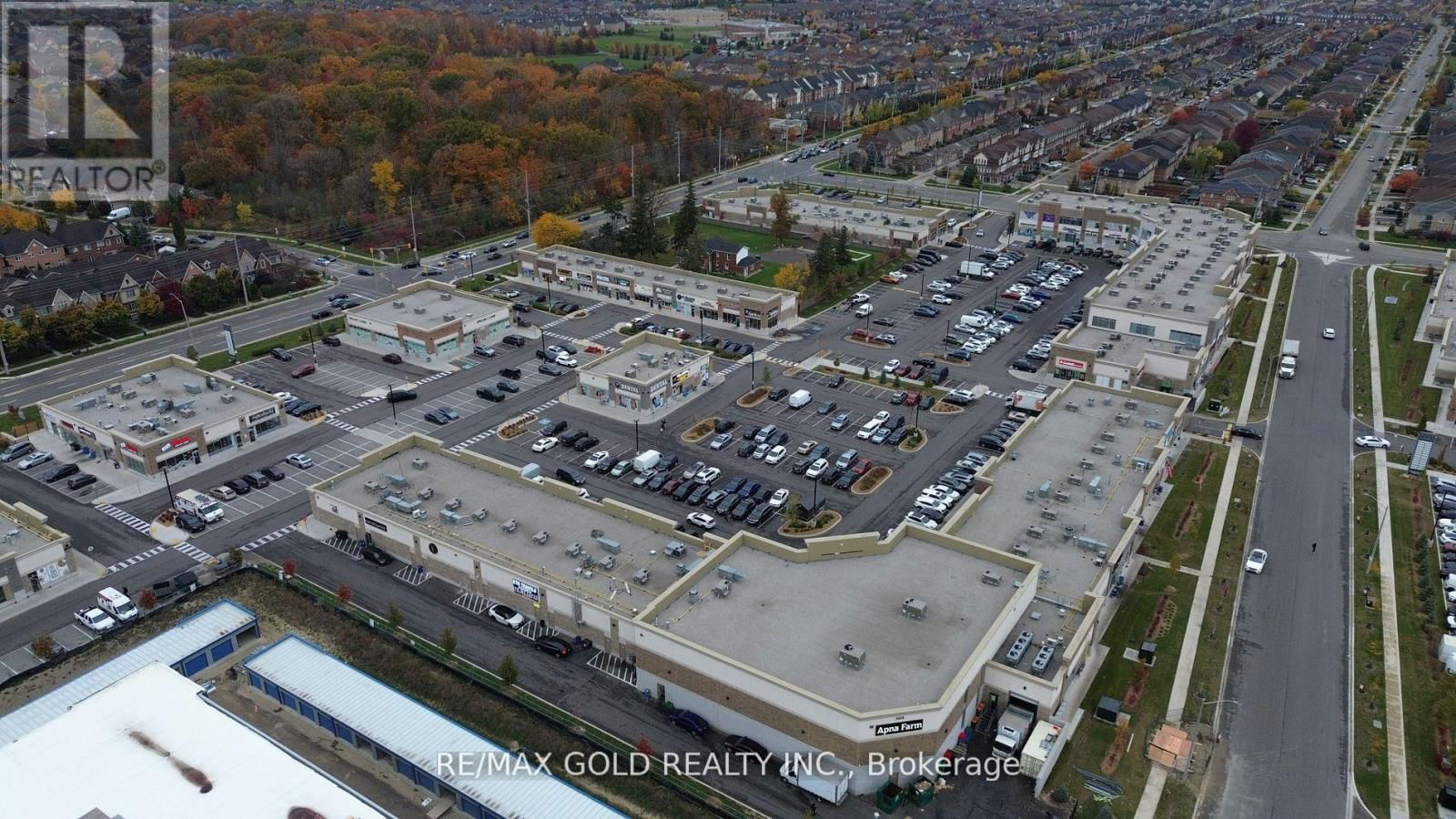238 - 3465 PLATINUM DRIVE Image 4