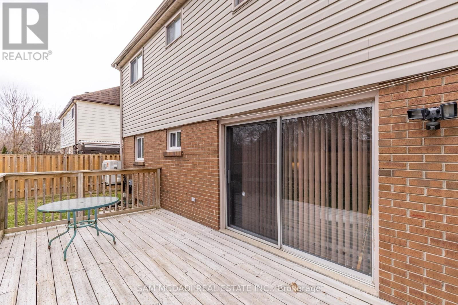 44 MADRID CRESCENT Image 32