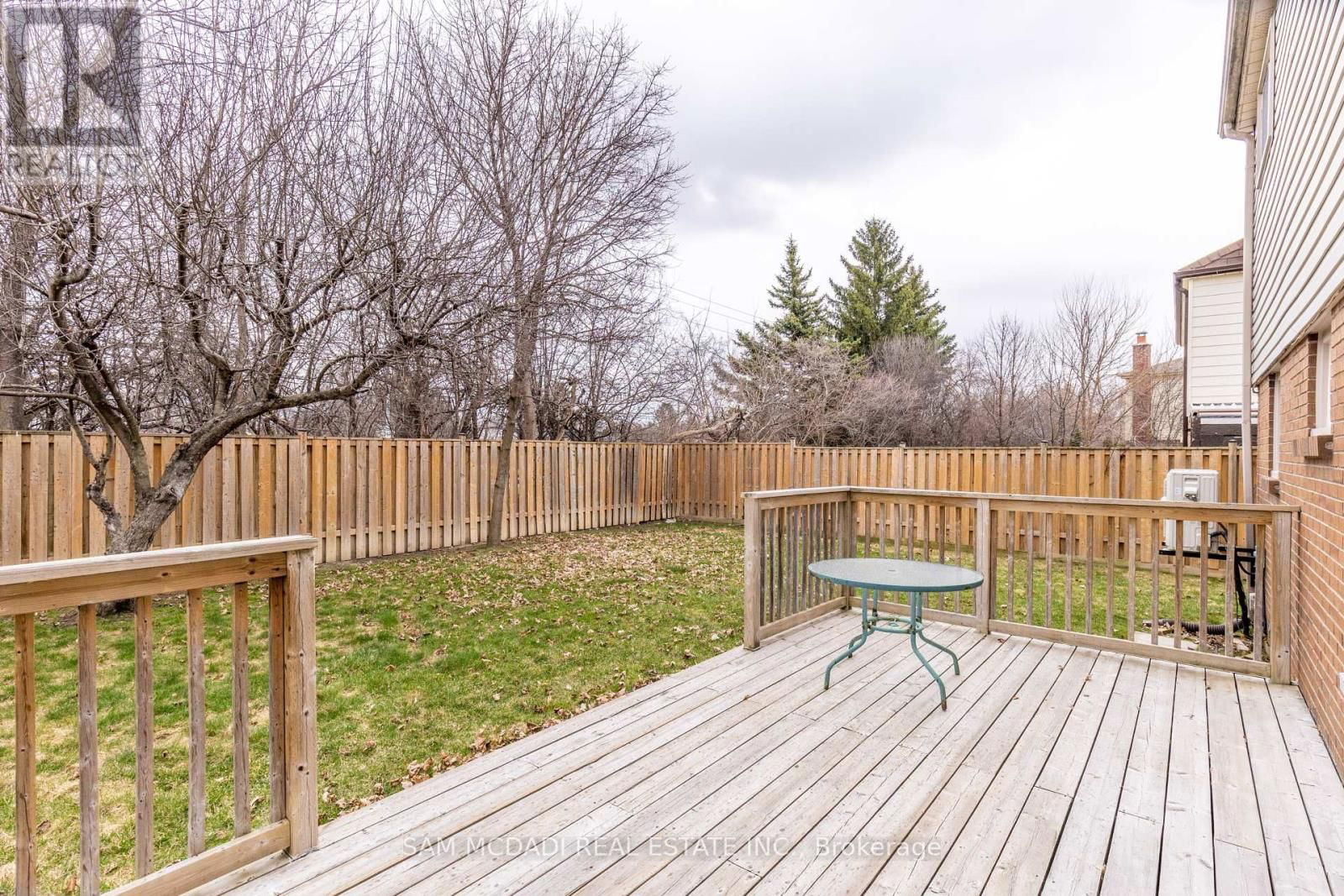 44 MADRID CRESCENT Image 33