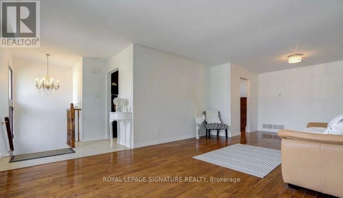 876 BLAIRHOLM AVENUE Image 3