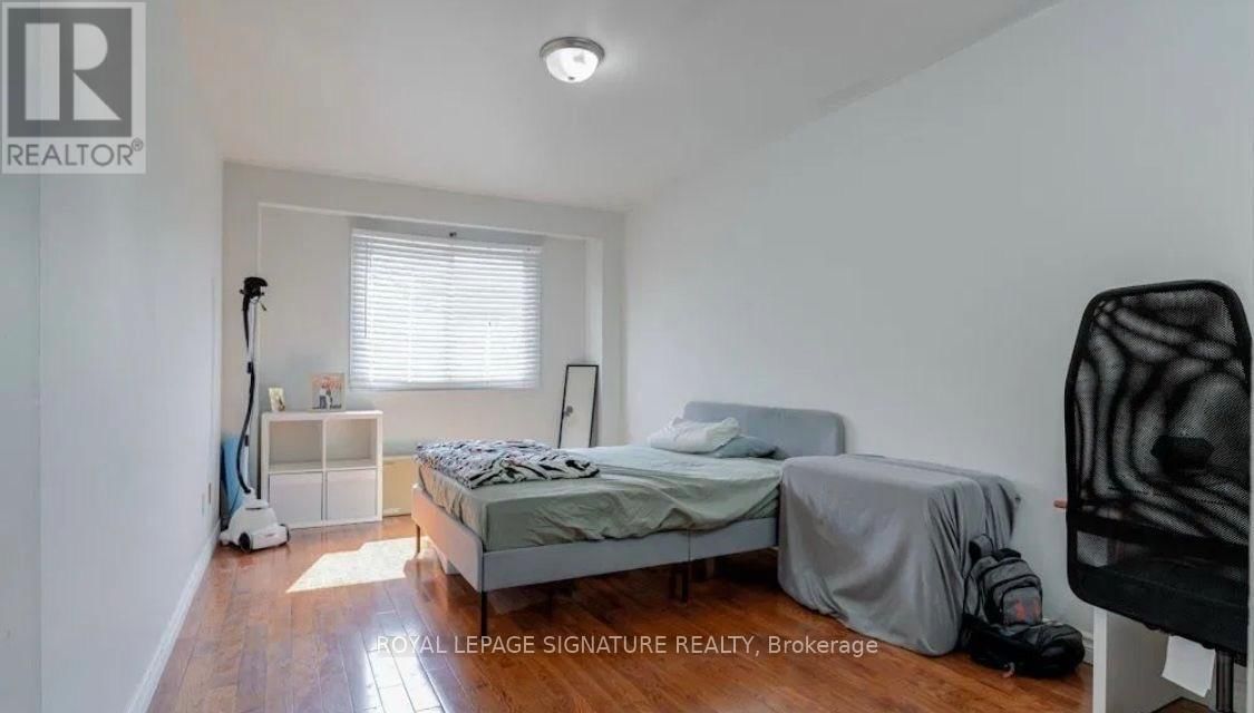 876 BLAIRHOLM AVENUE Image 5