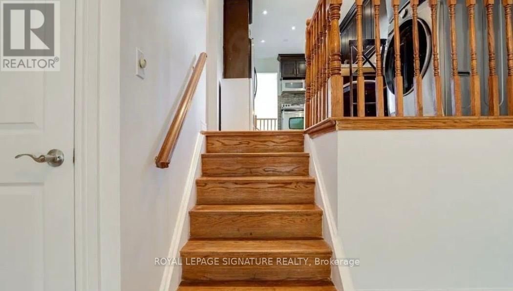 876 BLAIRHOLM AVENUE Image 7
