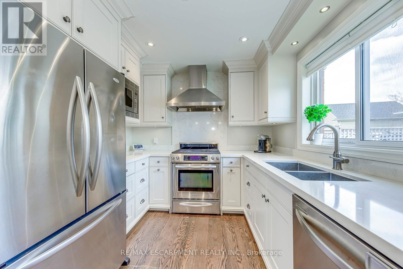 2375 ENNERDALE ROAD Image 18