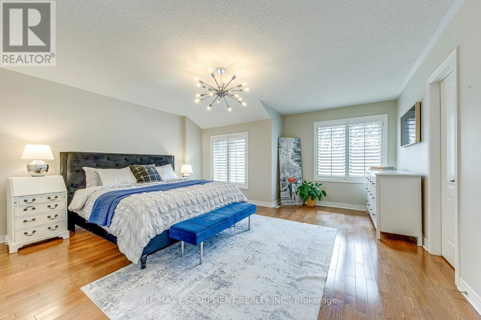 2375 ENNERDALE ROAD Image 22