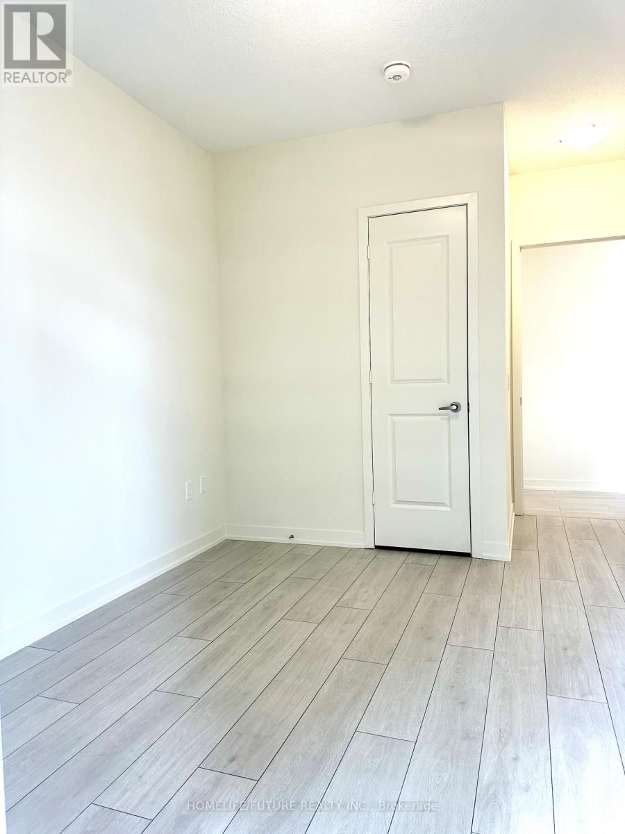 2905 - 38 ANNIE CRAIG DRIVE Image 12