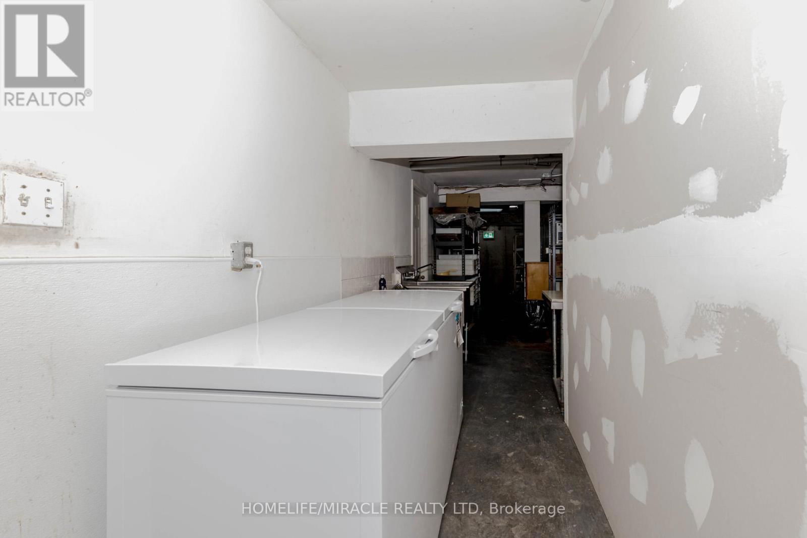 3005 ISLINGTON AVENUE Image 41