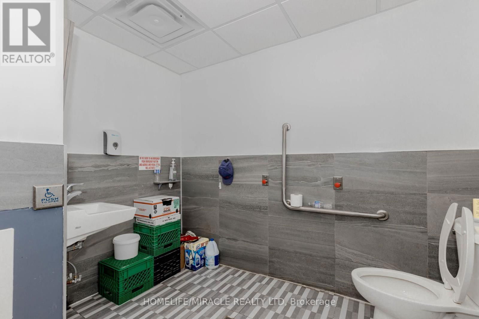 3005 ISLINGTON AVENUE Image 46