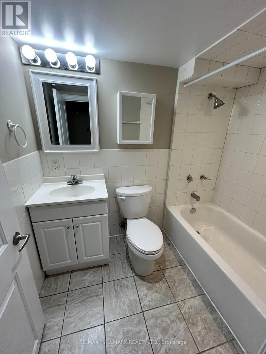 Lower - 63 LOCKERBIE AVENUE Image 19