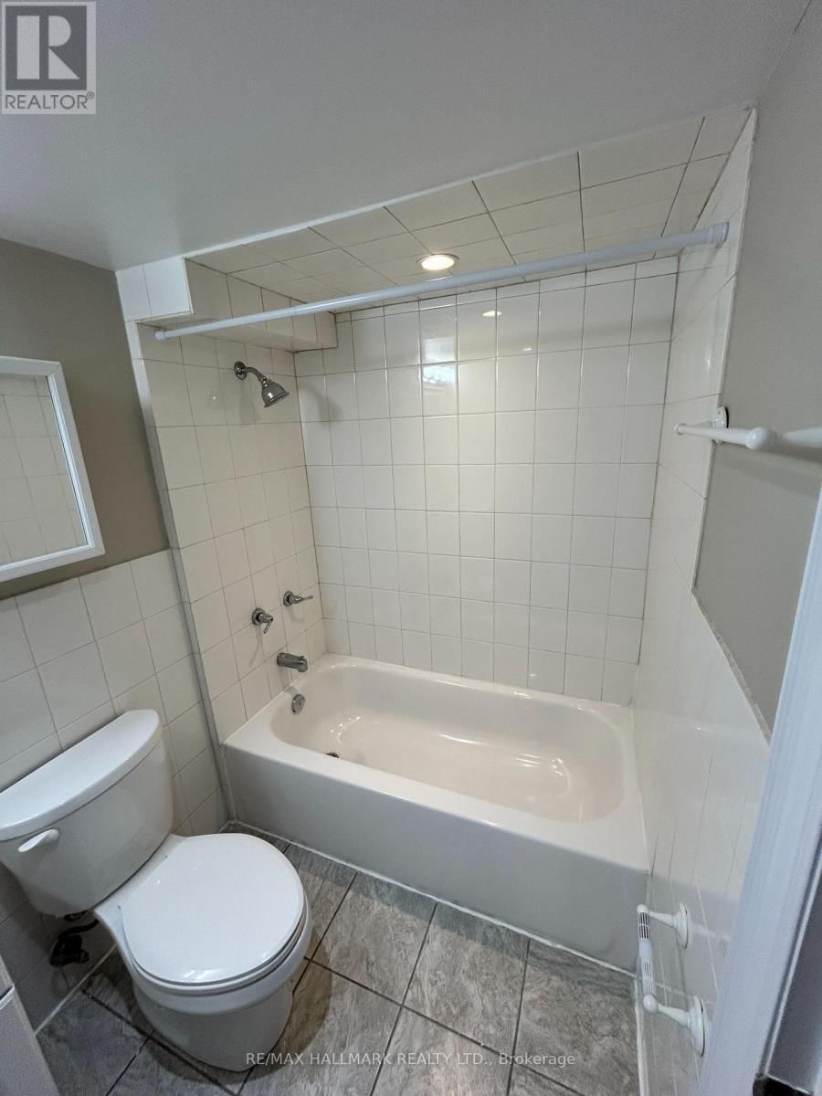 Lower - 63 LOCKERBIE AVENUE Image 20