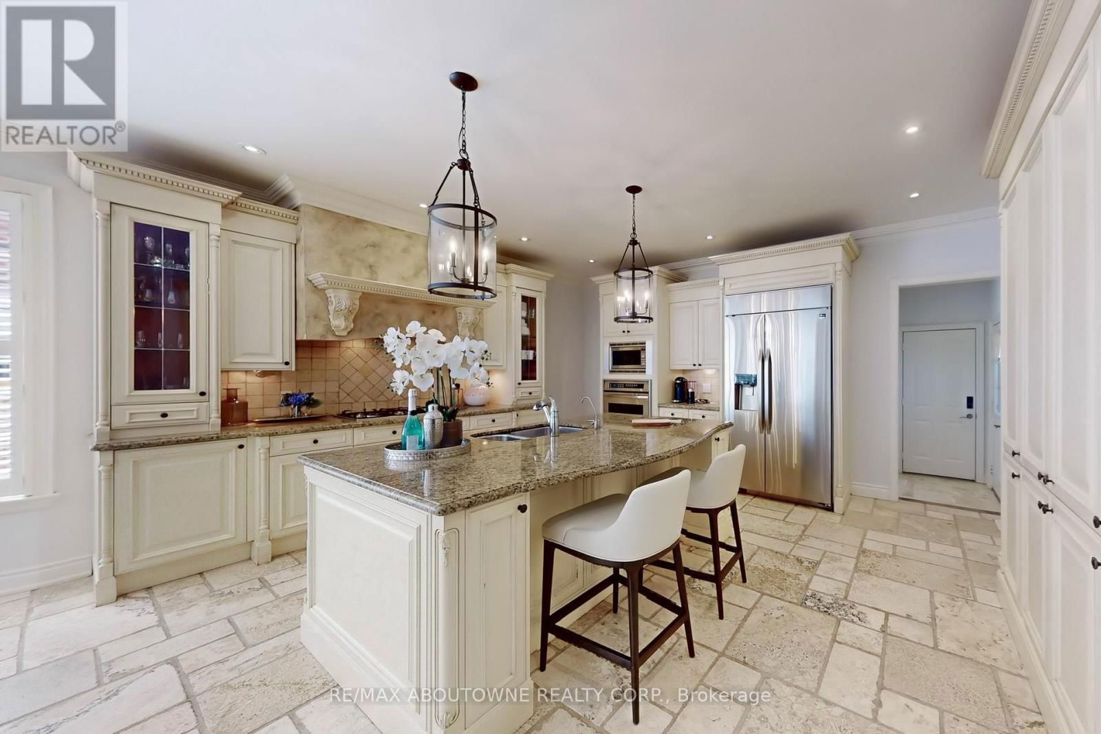 1175 RIVERBANK WAY Image 16