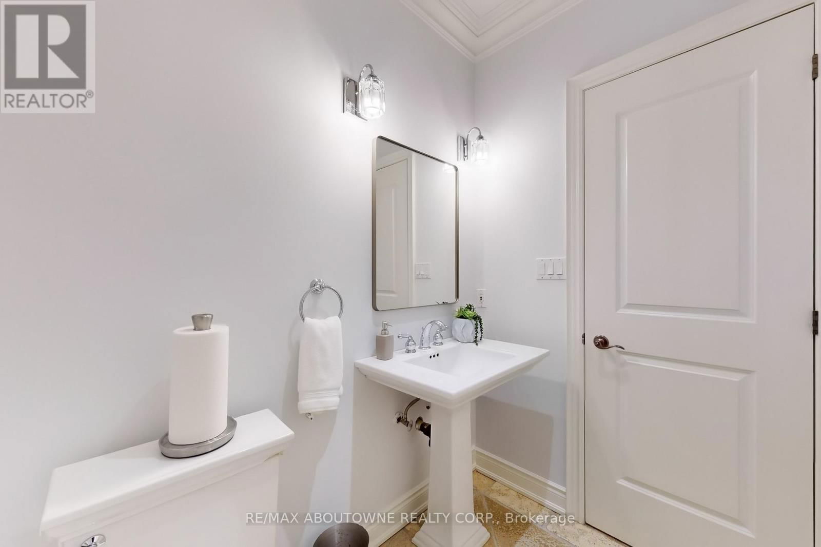 1175 RIVERBANK WAY Image 21