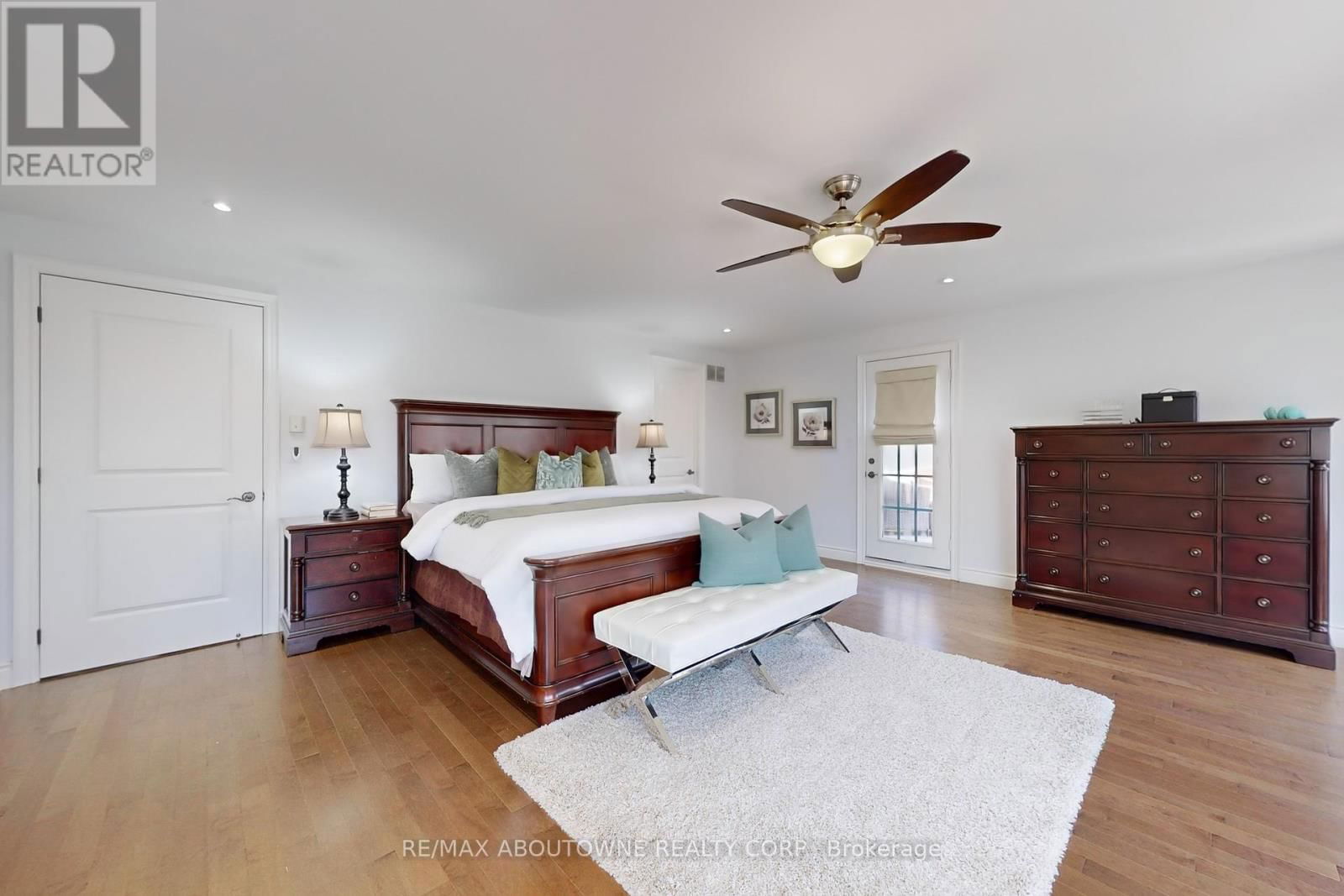1175 RIVERBANK WAY Image 24