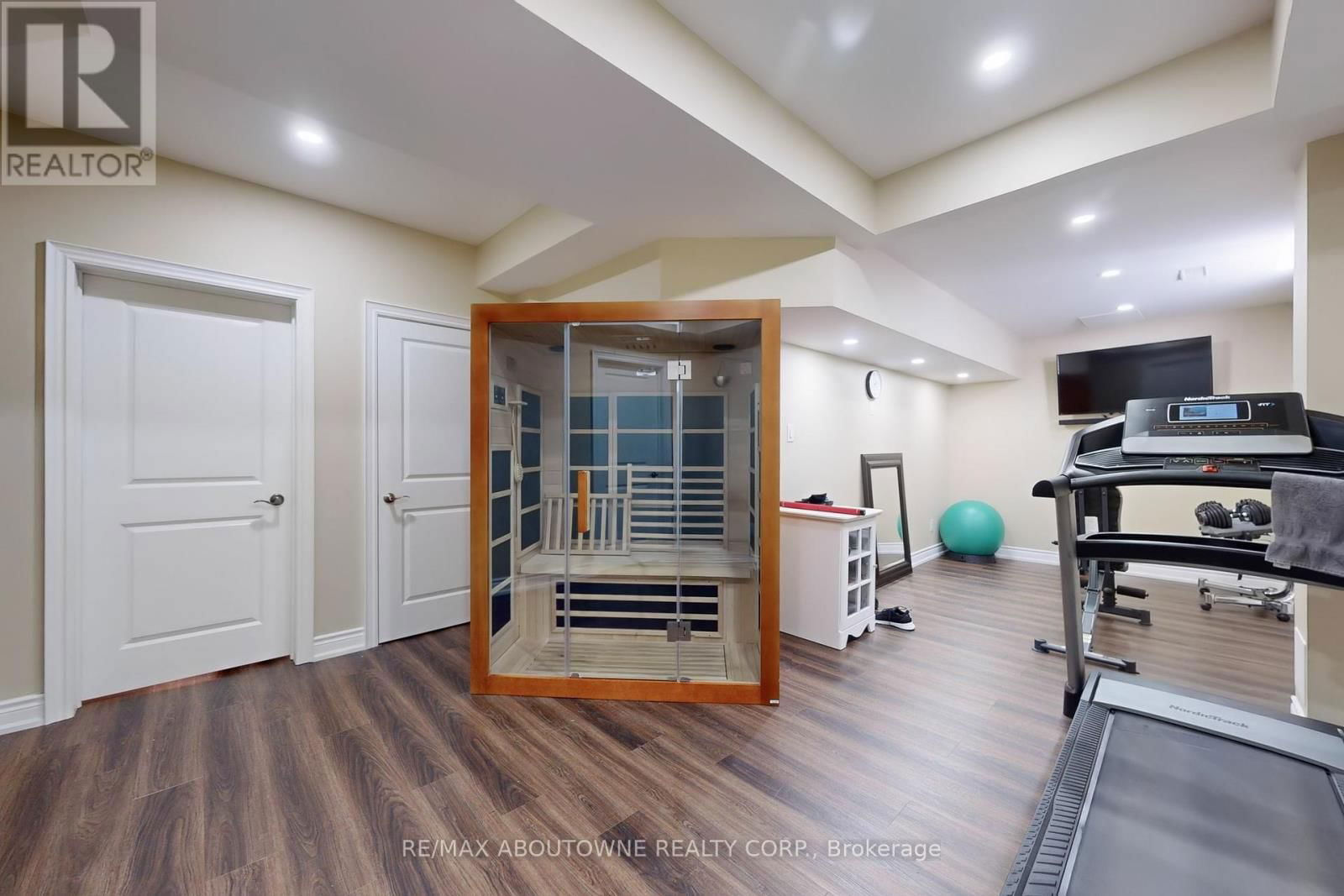 1175 RIVERBANK WAY Image 39