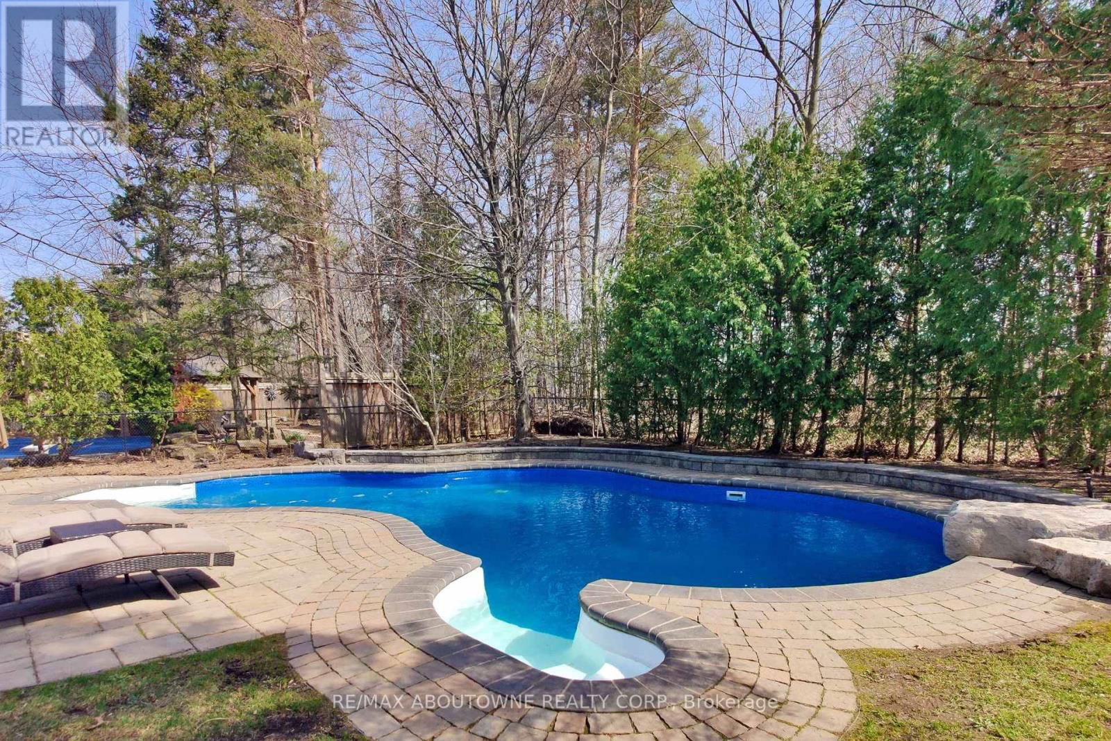 1175 RIVERBANK WAY Image 42