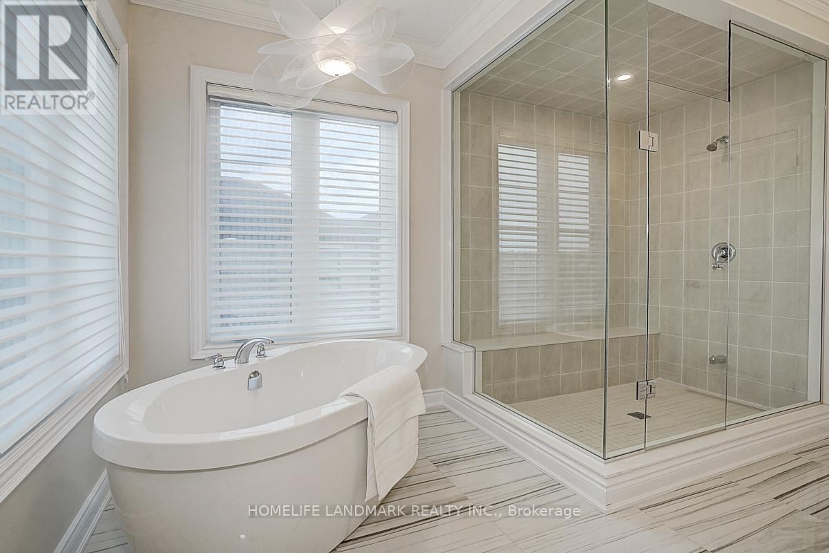 1301 FELICITY GARDENS Image 33