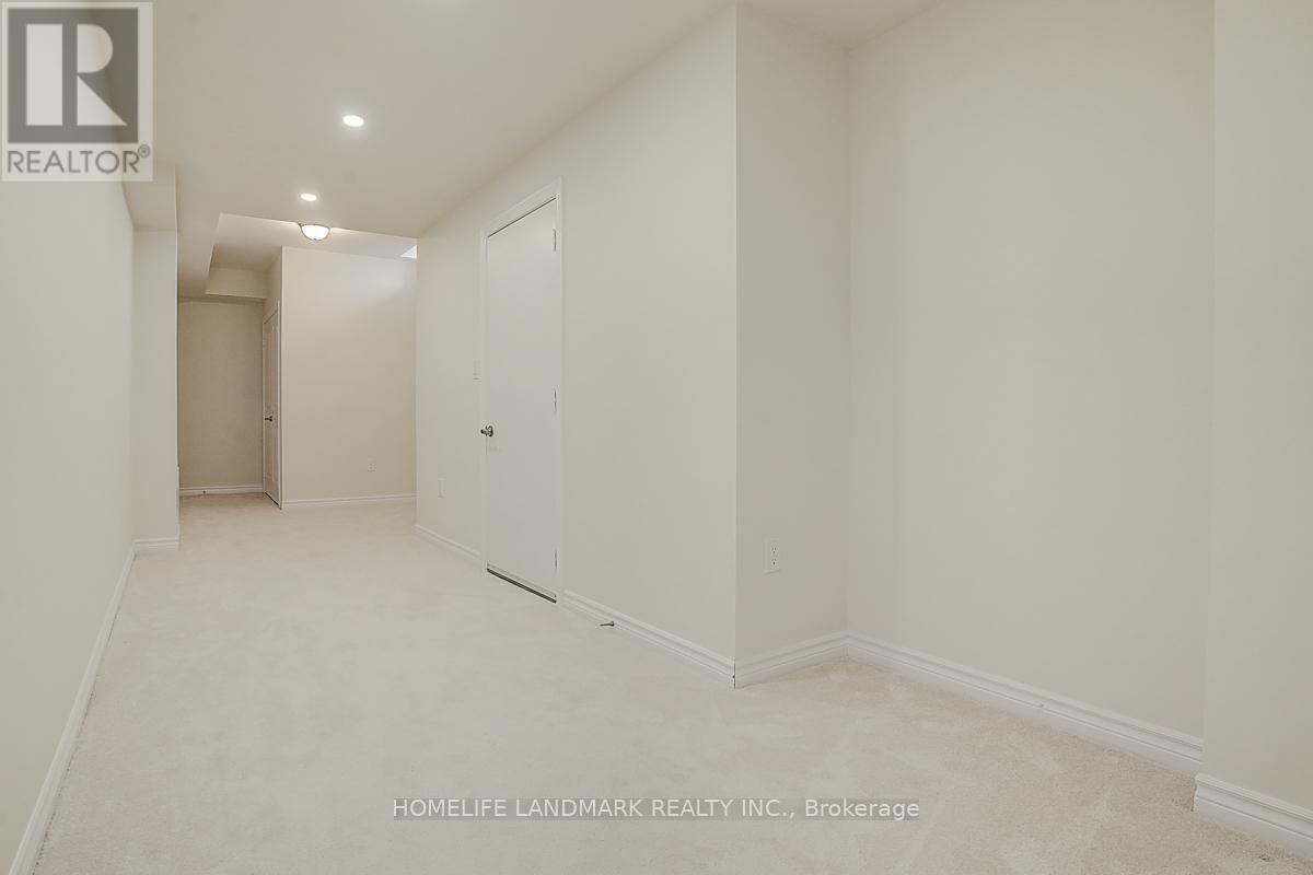 1301 FELICITY GARDENS Image 45