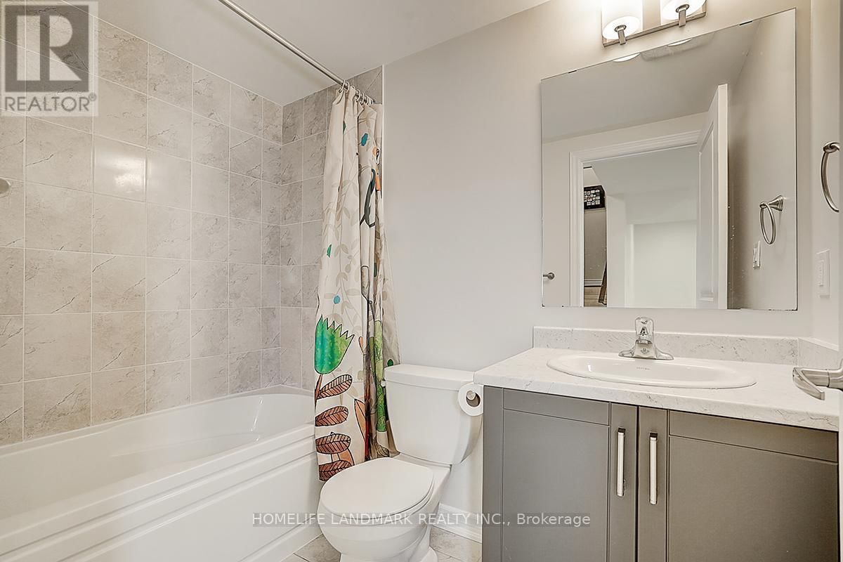 1301 FELICITY GARDENS Image 46