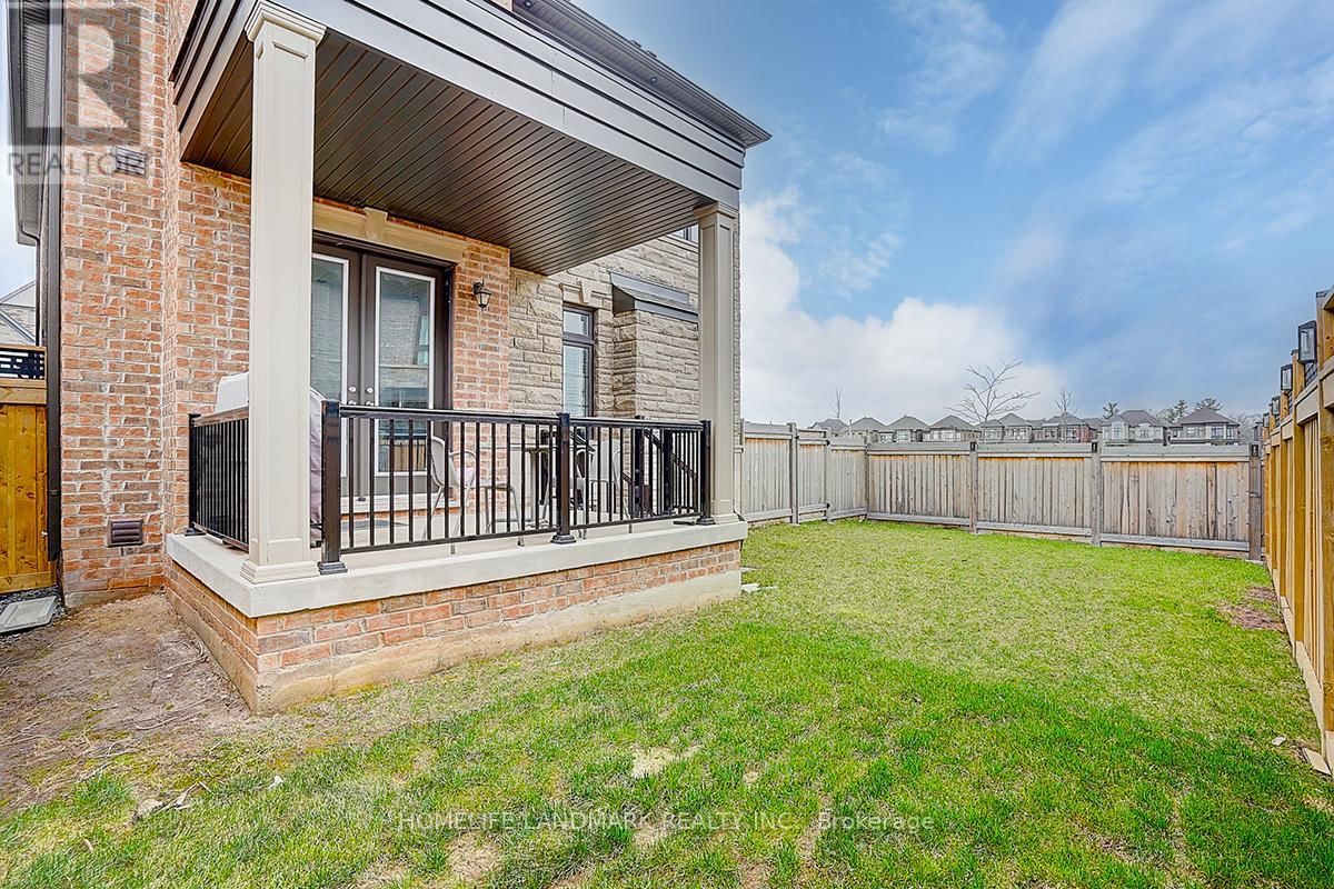 1301 FELICITY GARDENS Image 48