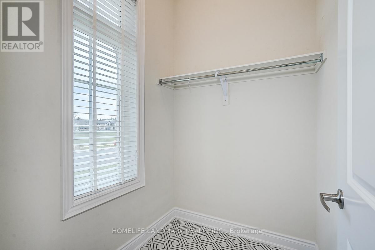 1301 FELICITY GARDENS Image 7