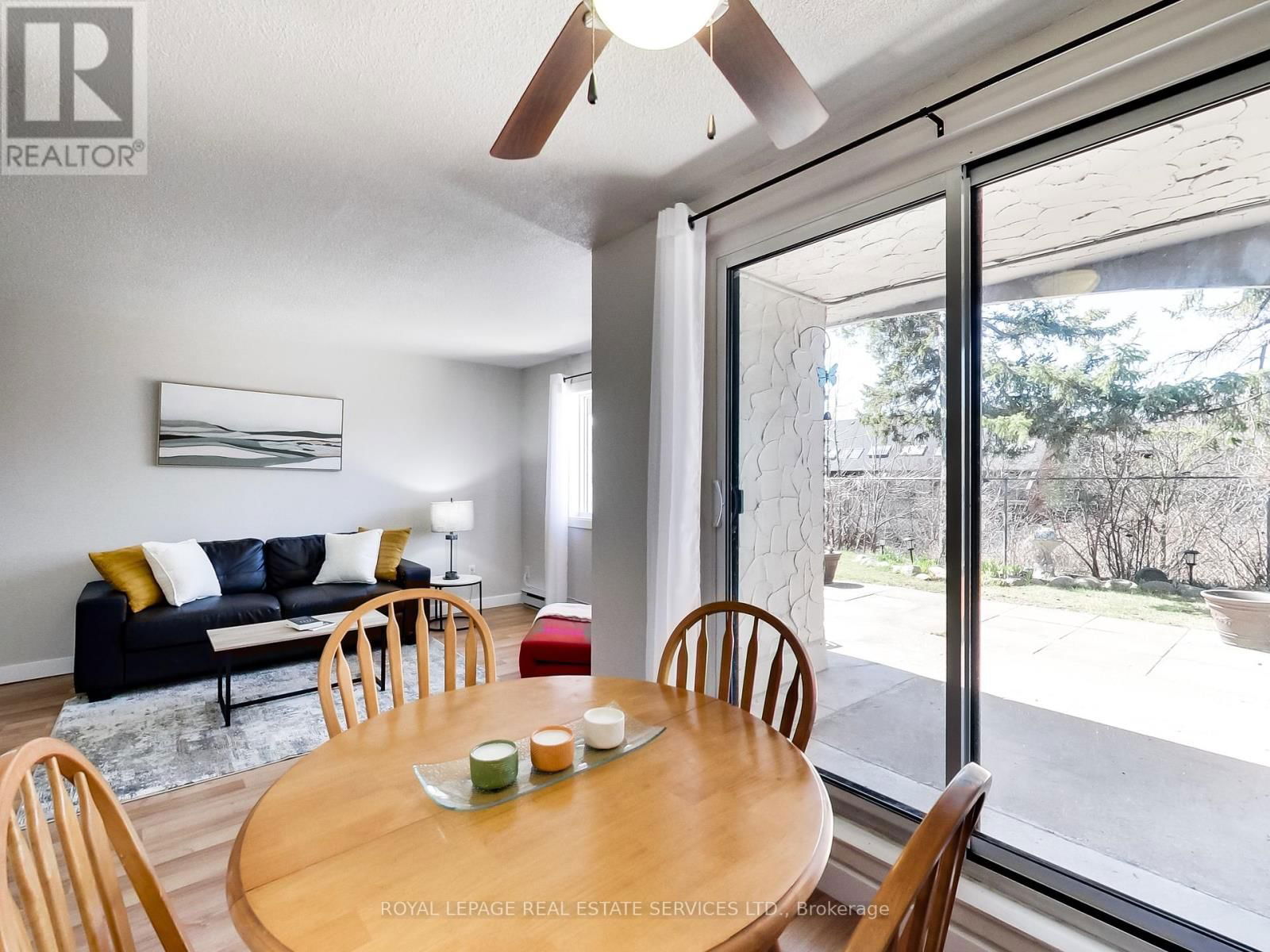 5 - 1008 FALGARWOOD DRIVE Image 18